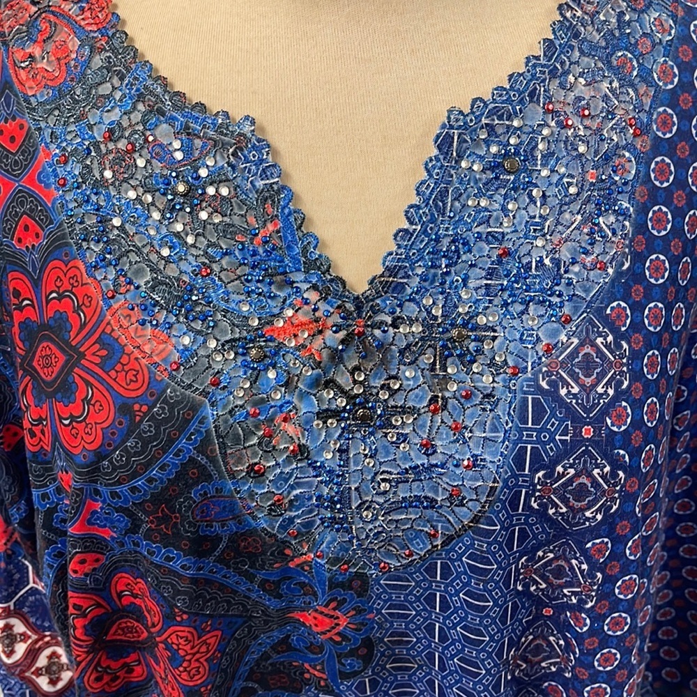 Catherine’s Blouse - Picture 2 of 3